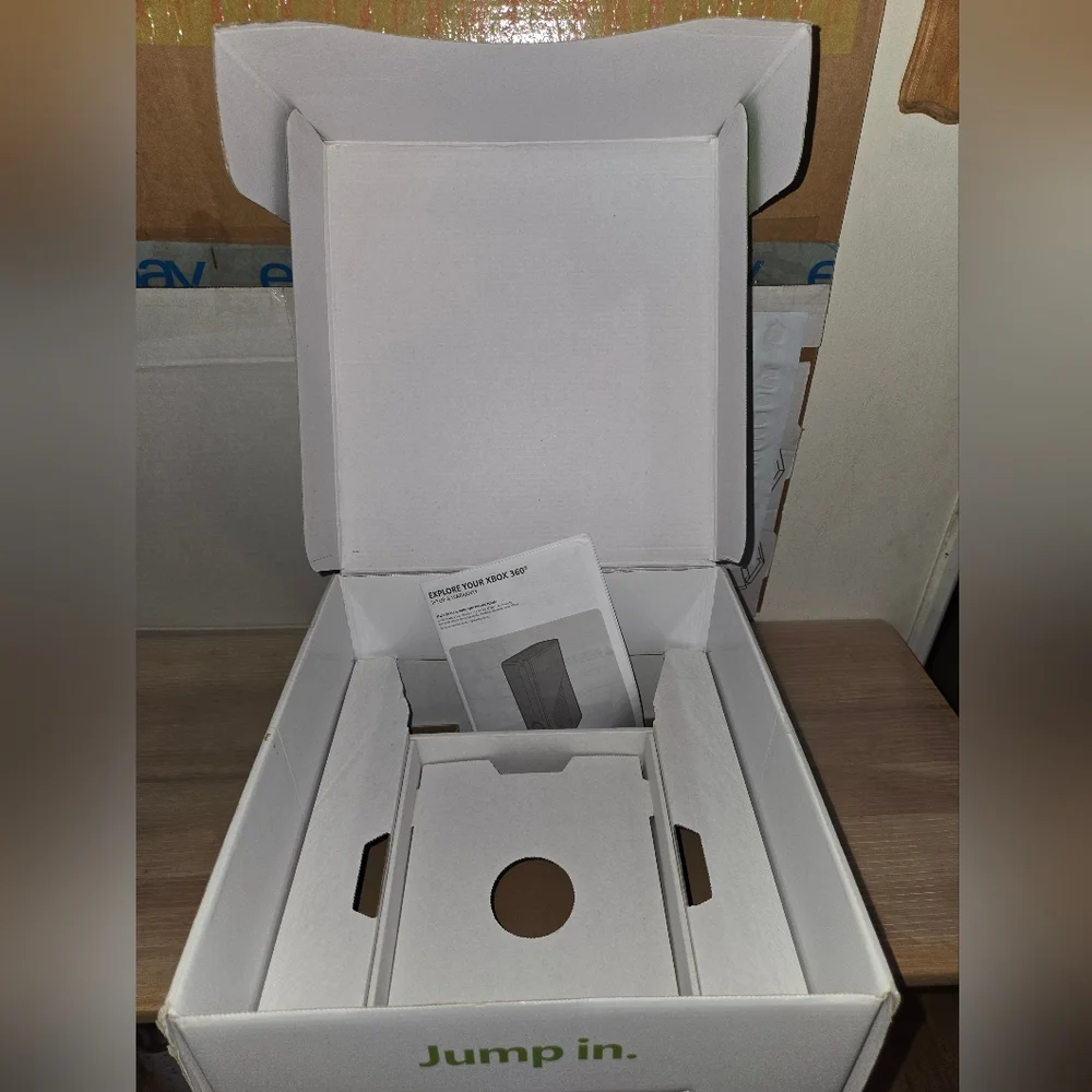 Xbox 360 250GB BOX ONLY NO CONSOLE